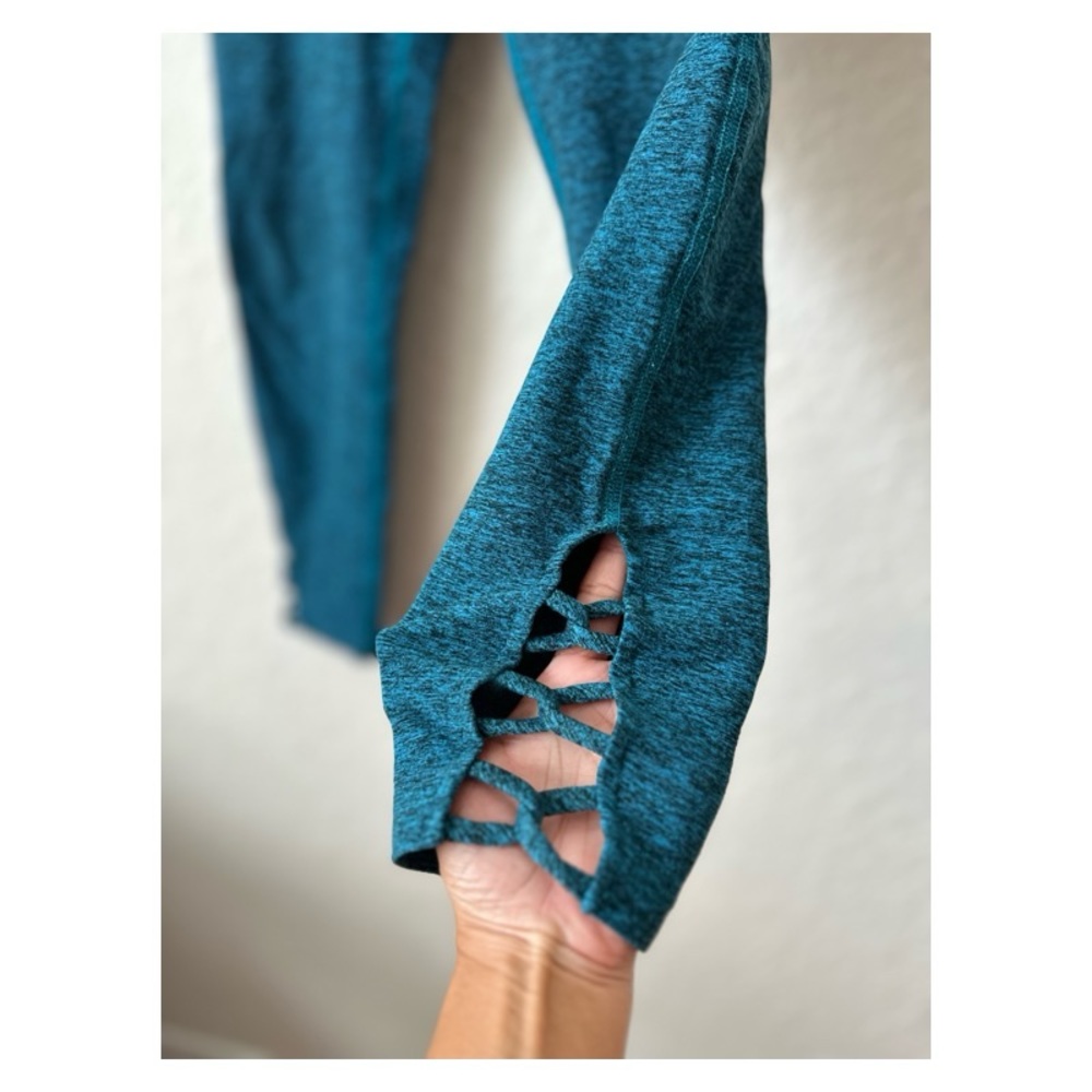 Beyond Yoga Interloop Leggings - Picture 2 of 5